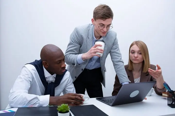 why is steps to register a new business legally important?